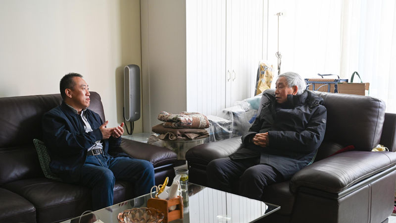 集團(tuán)領(lǐng)導(dǎo)春節(jié)前看望慰問(wèn)老同志